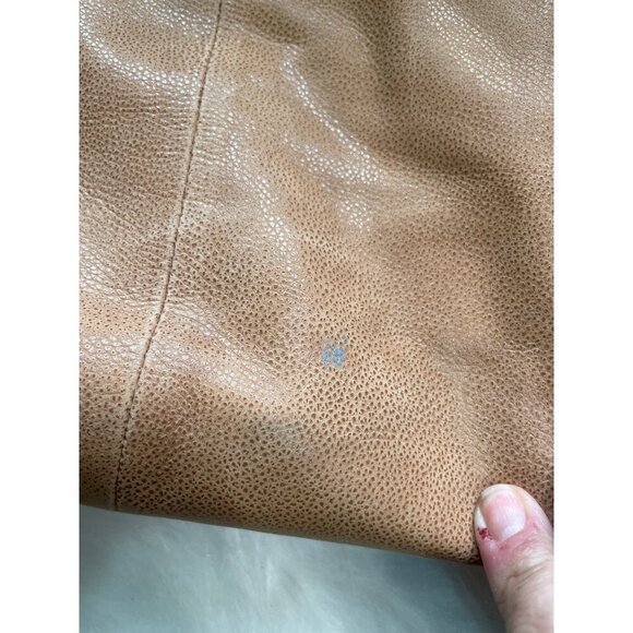 Saks Brown Leather Crossbody Bag With Adjustable Strap & Front Zipper Pocket - Picture 6 of 11